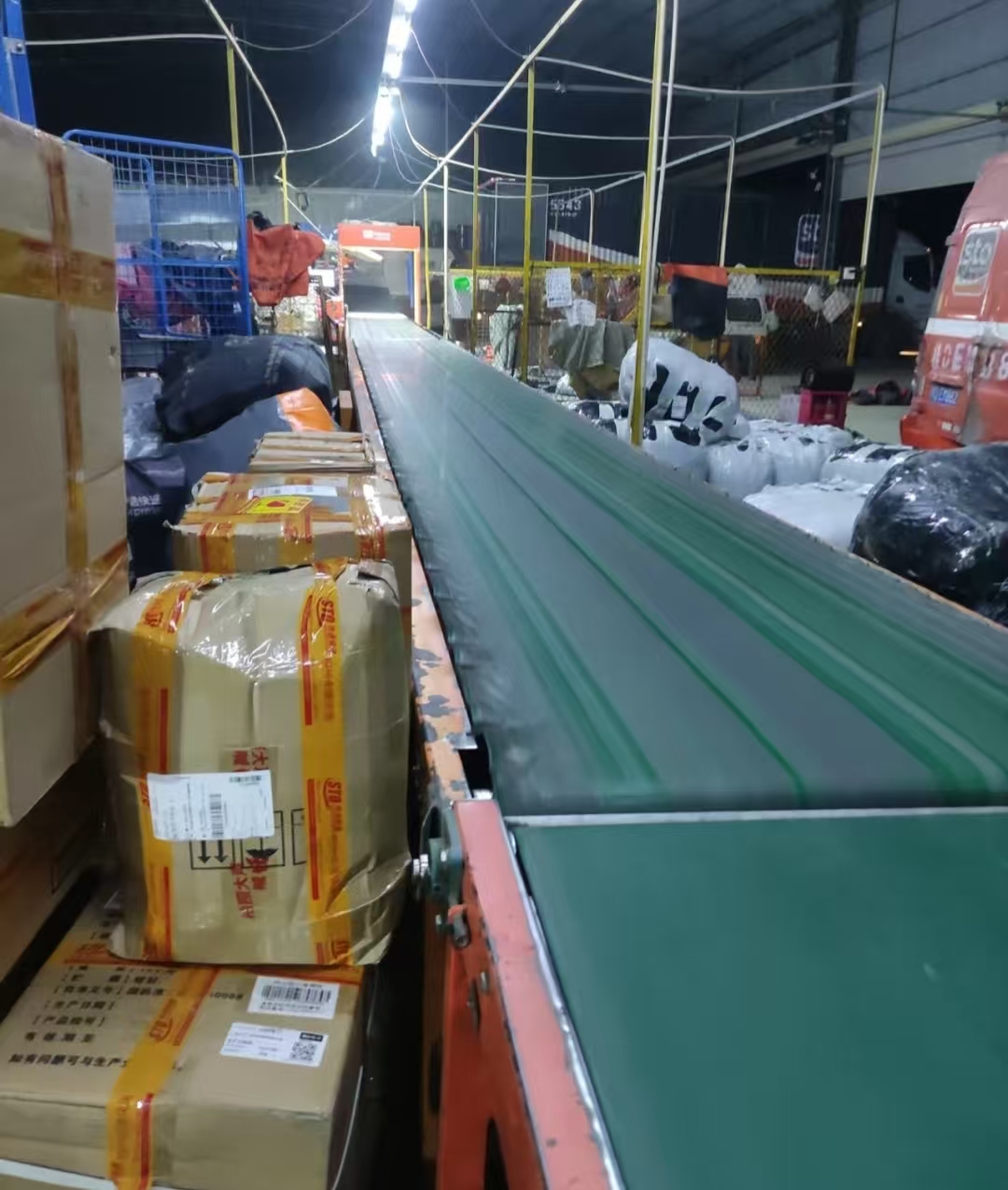 日结物流哪家靠谱？压三天工资还稳当，这份避坑指南请收好